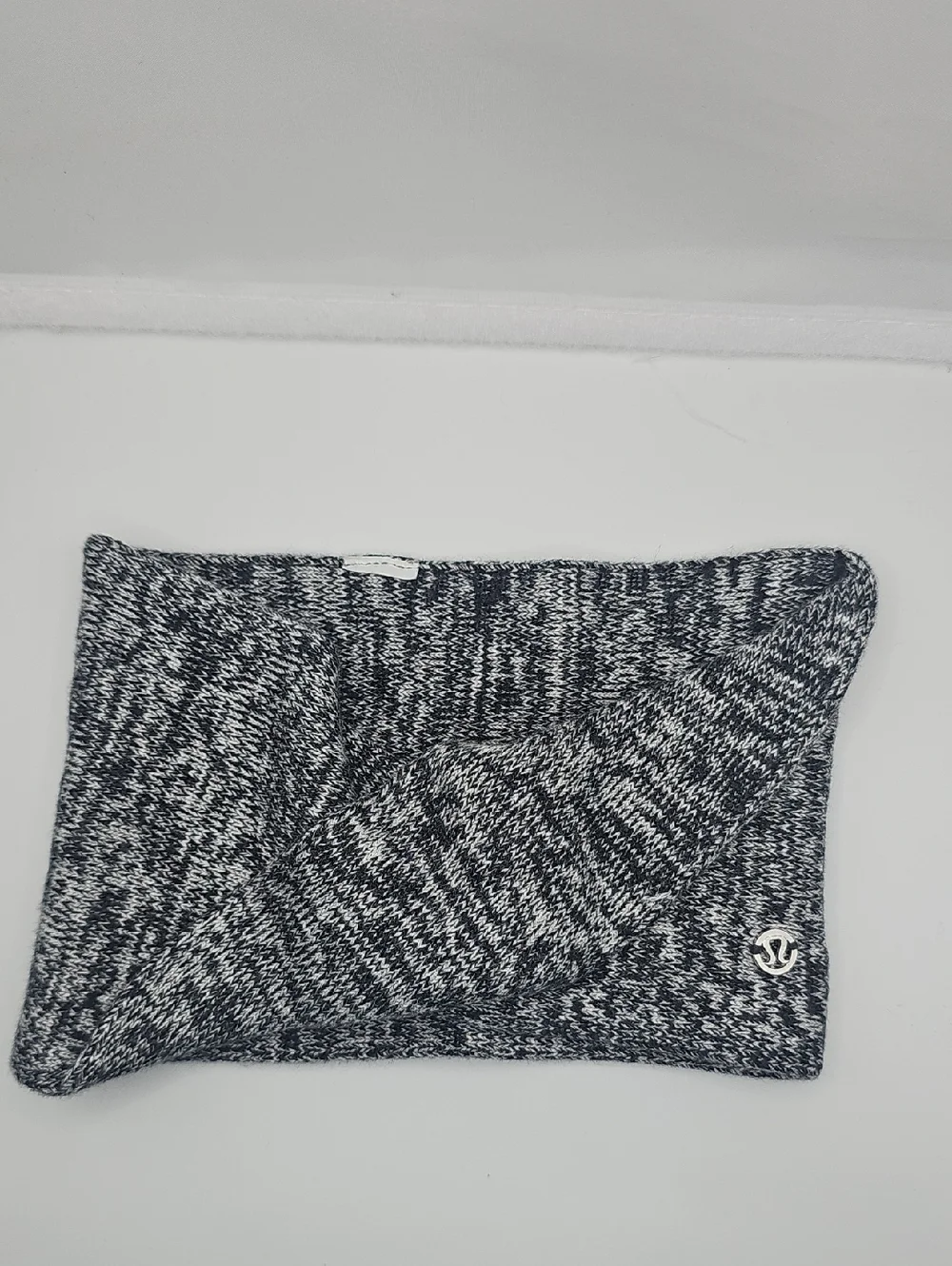 LULULEMON Mantra Twist Ear Warmer Headband Twist Knit